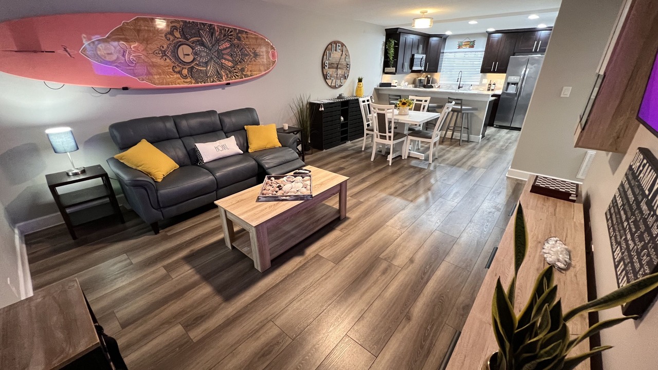 Photo of Livingroom in Island Estate