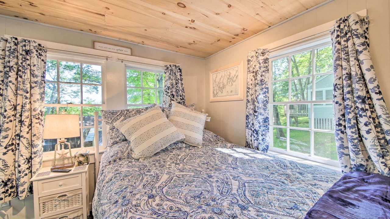 Photo of Bedroom in Edgecomb