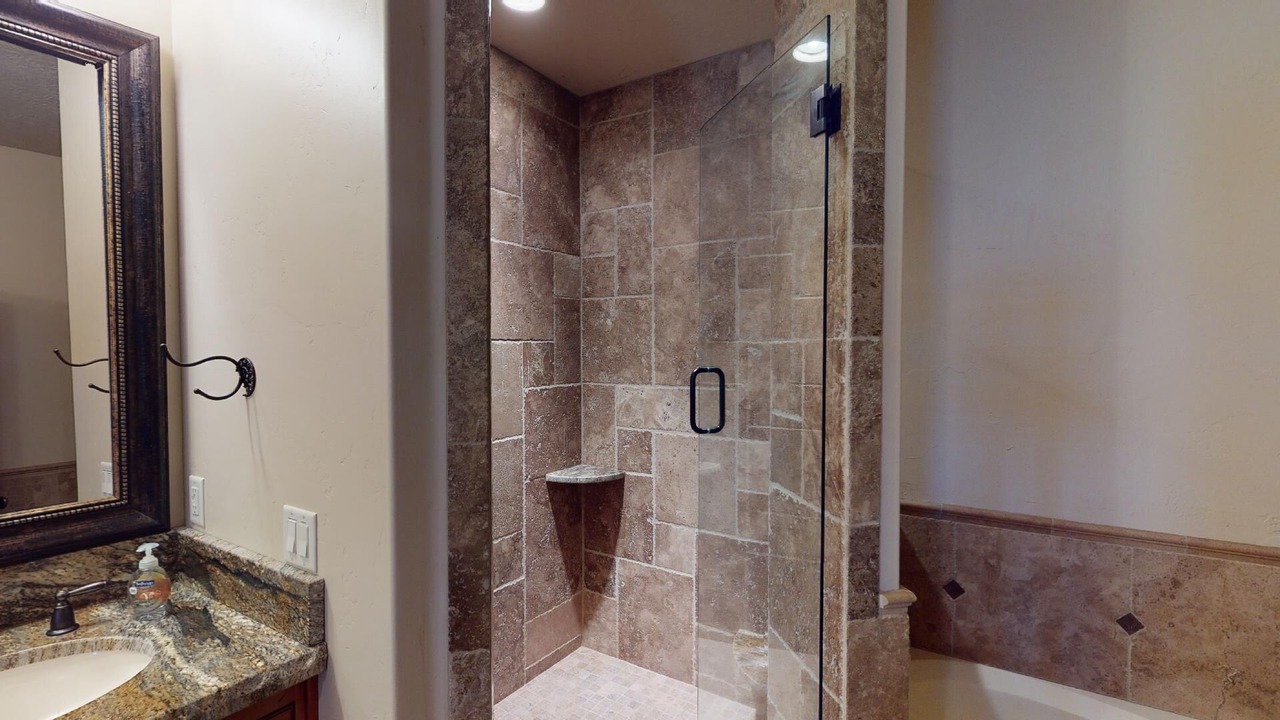 Photo of Bathroom in Island Park