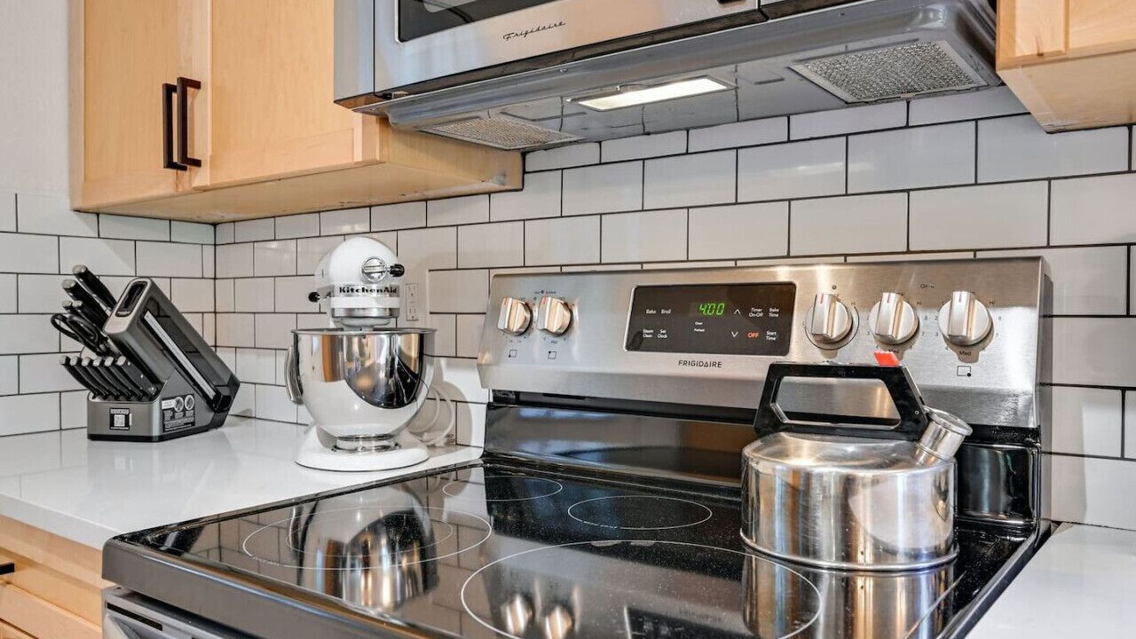 Photo of Kitchen in Yacht Harbor
