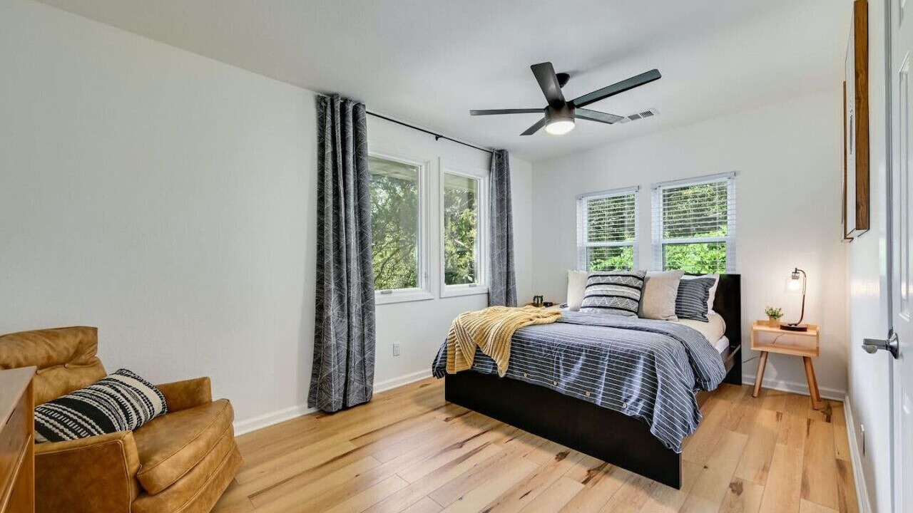 Photo of Bedroom in Yacht Harbor