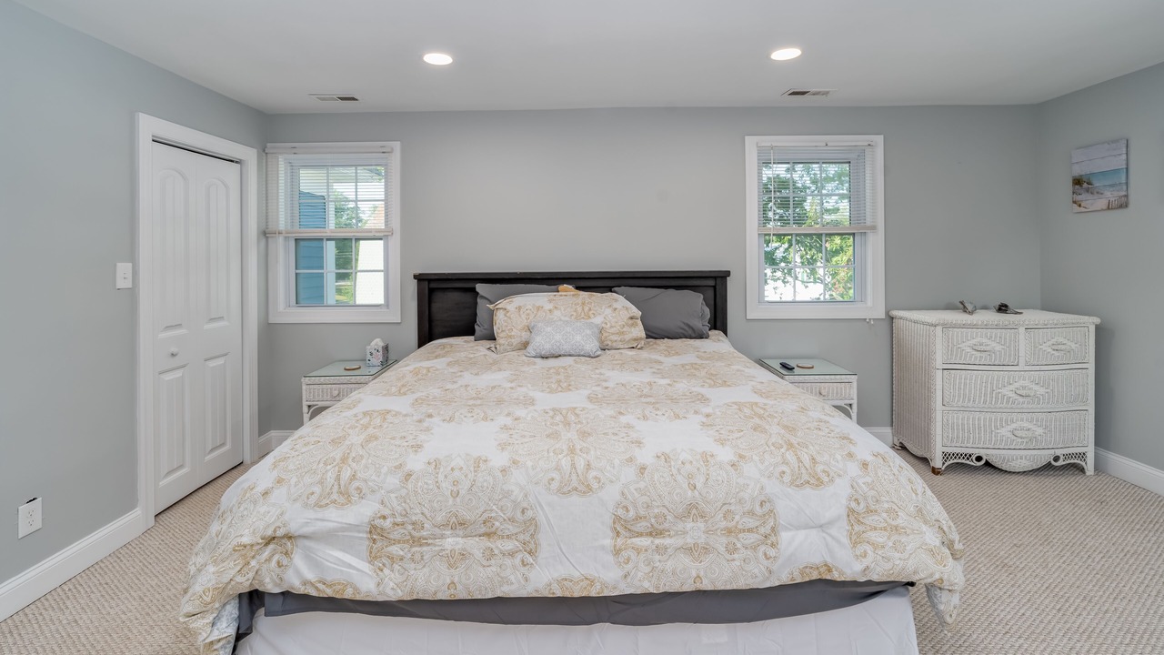 Photo of Bedroom in Cape May Court House