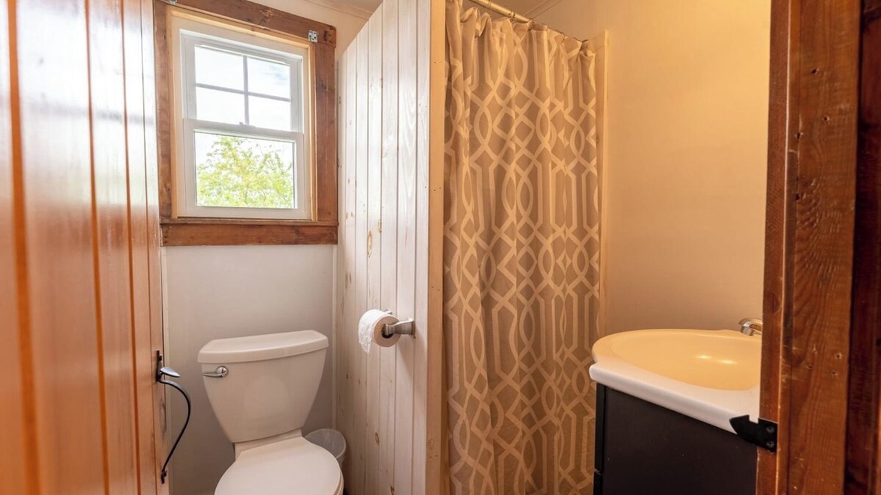 Photo of Bathroom in Weirs Beach