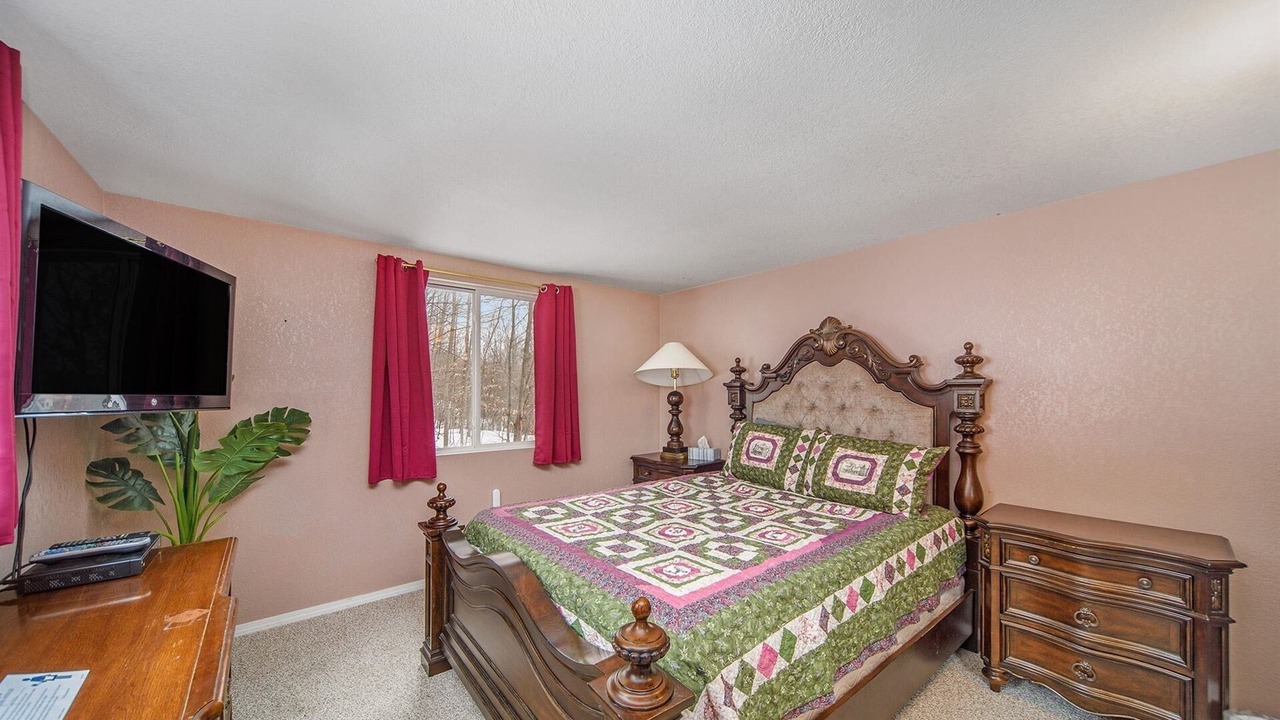 Photo of Bedroom in Harbor Springs