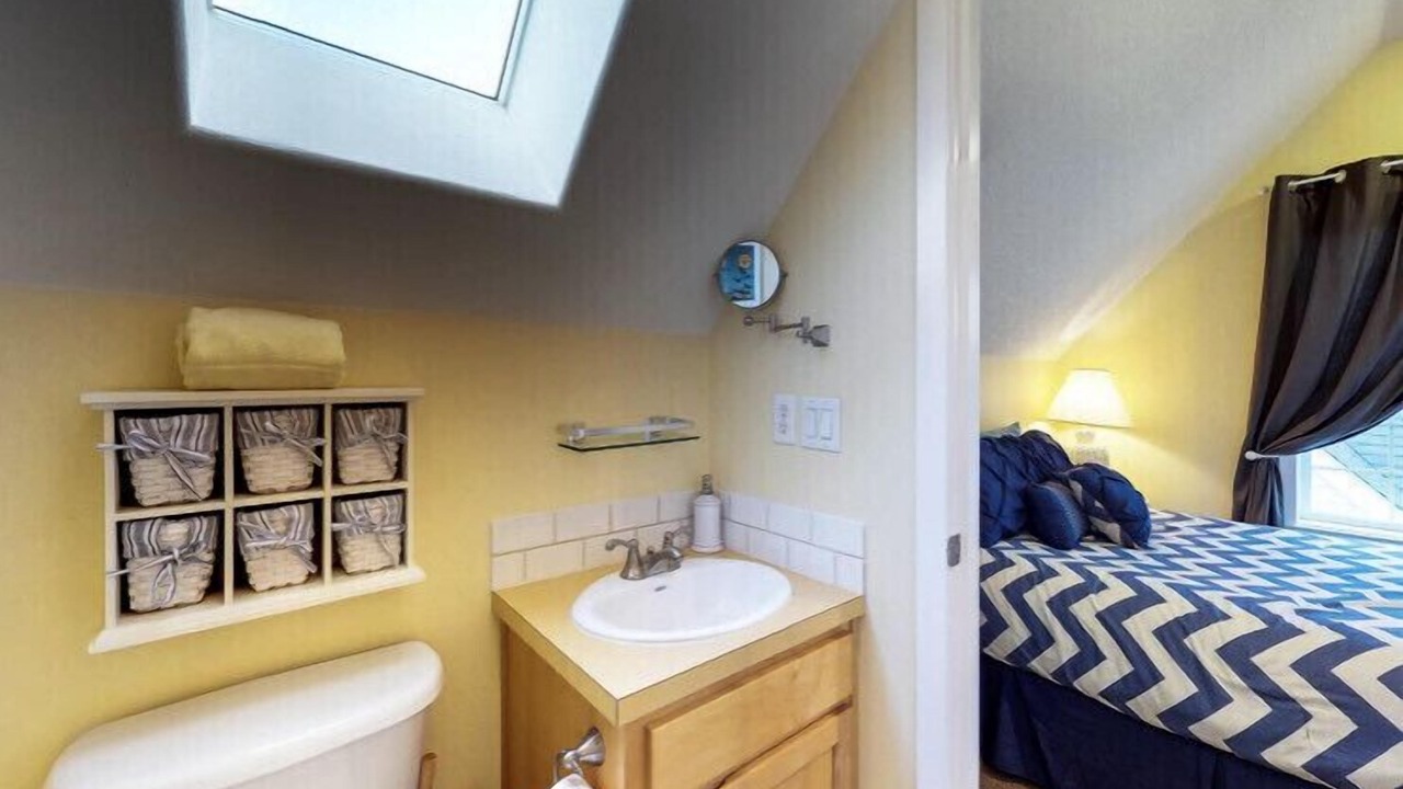 Photo of Bathroom in Four Sisters
