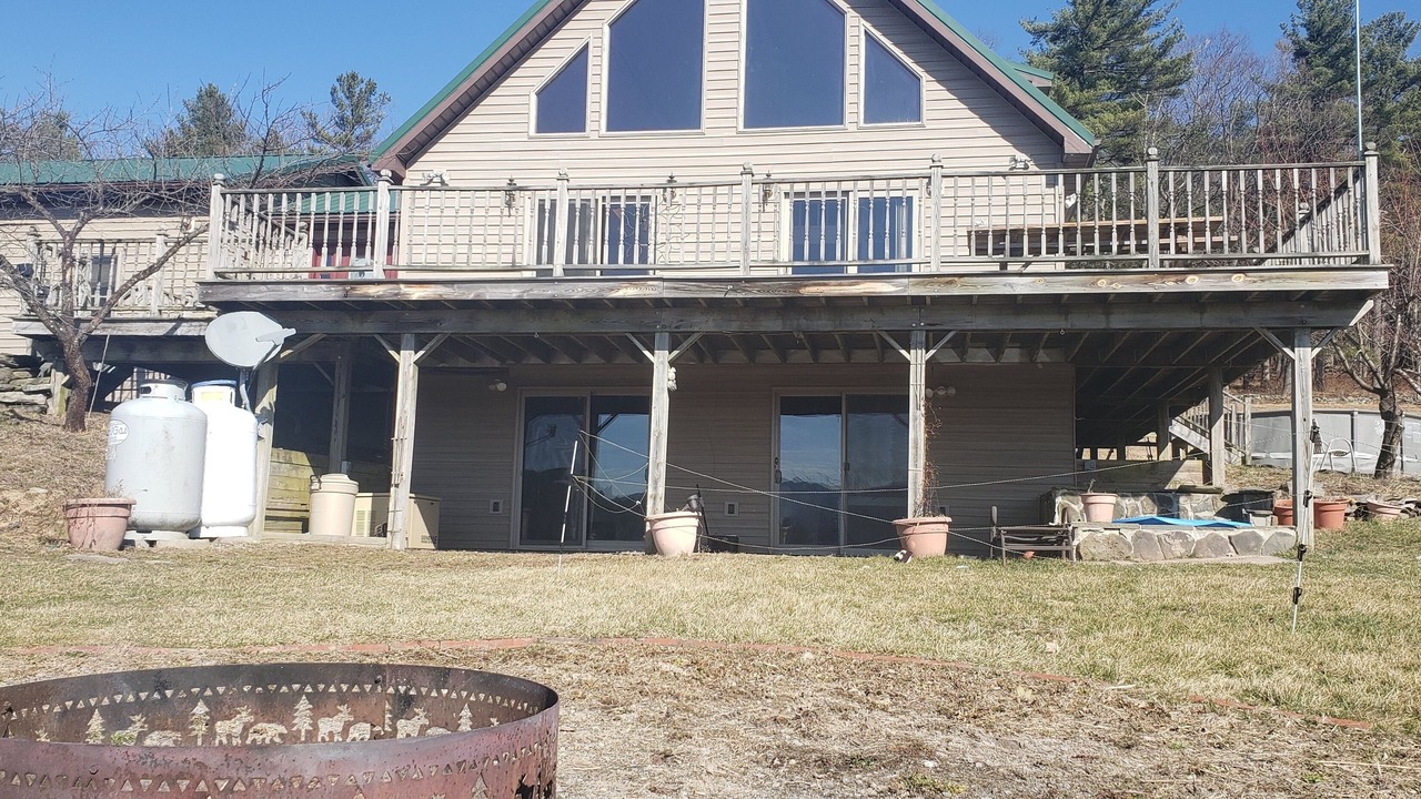 Photo of Outdoor in Oak Hill