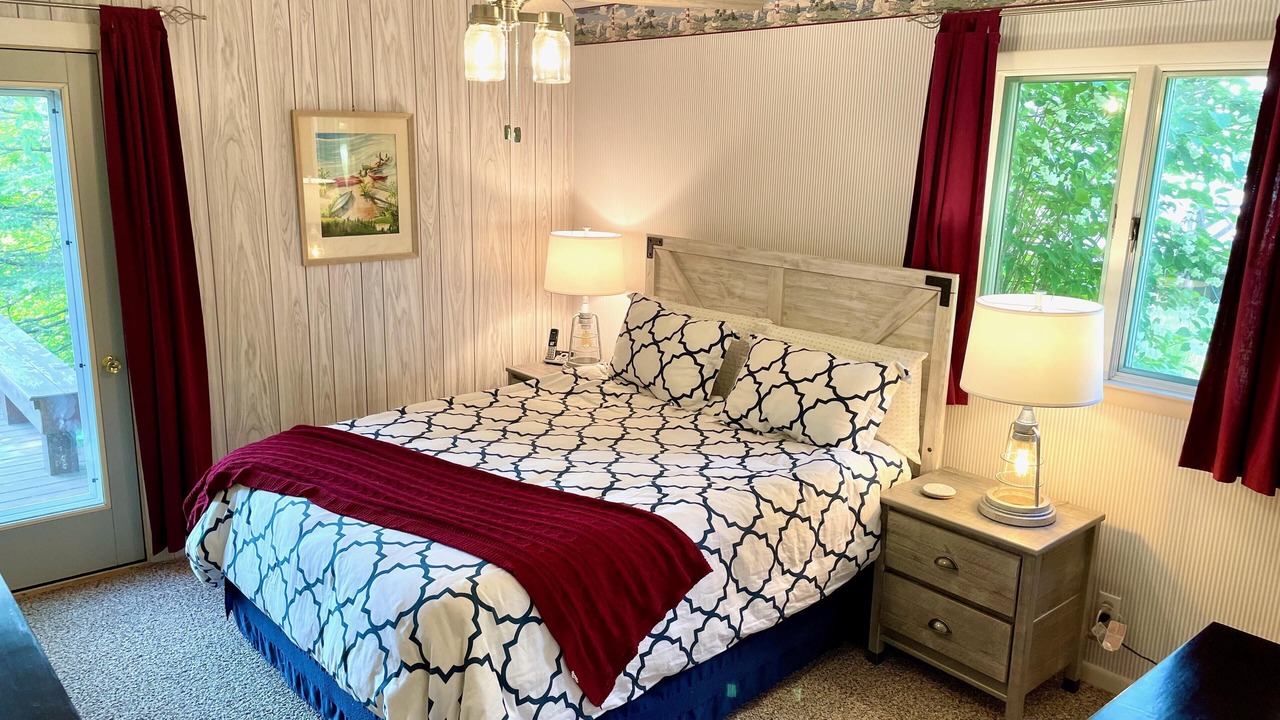 Photo of Bedroom in Grand Marais