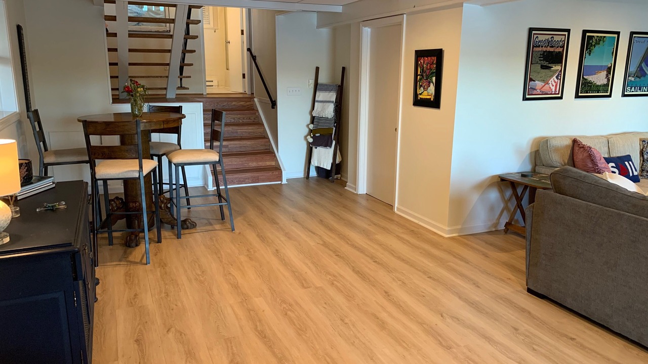 Photo of Livingroom in East Jordan