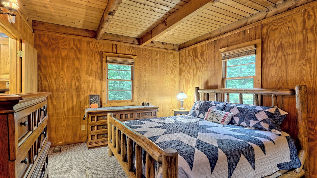 Photo of Bedroom in Rabun Gap