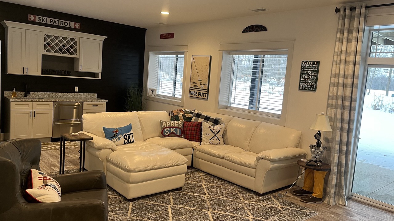 Photo of Livingroom in Thompsonville