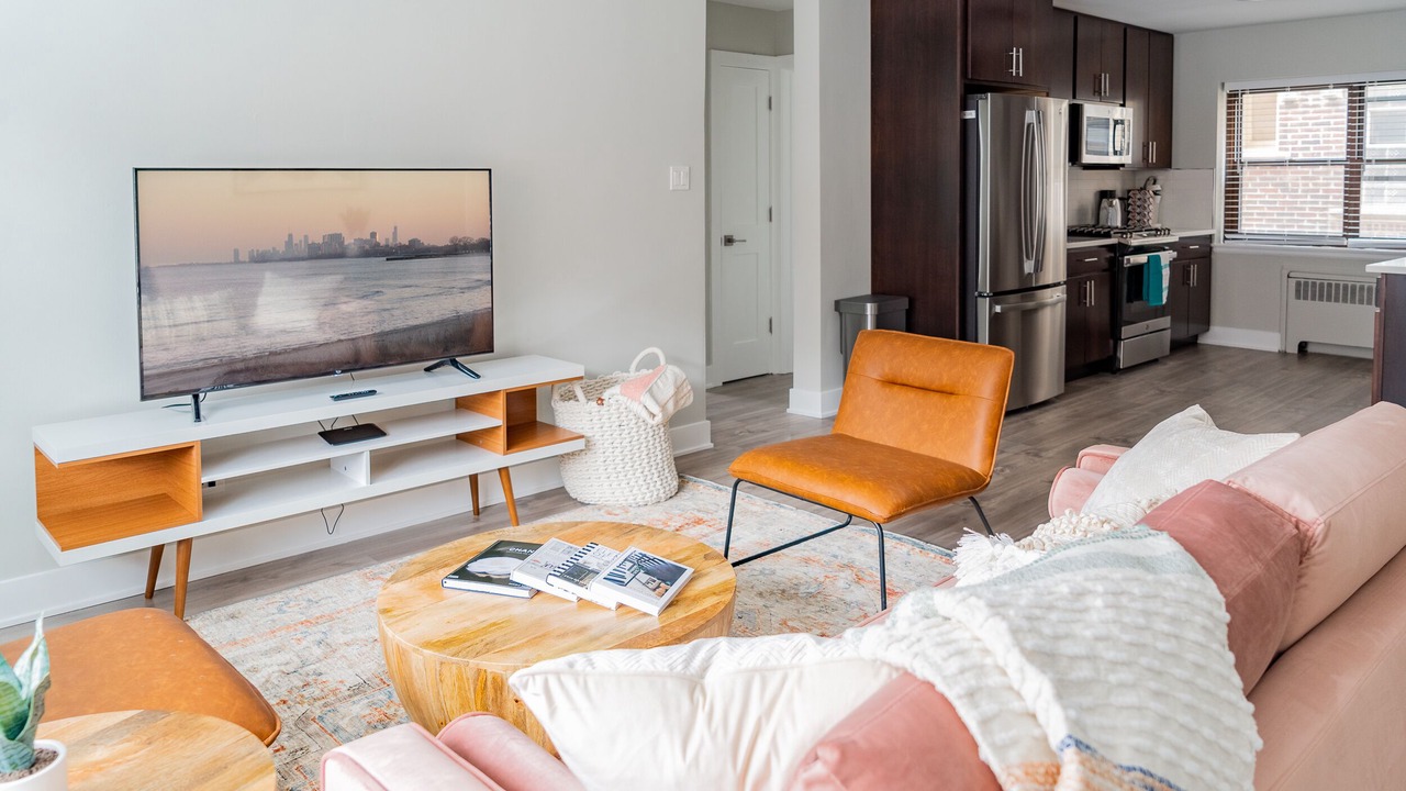 Photo of Livingroom in Evanston