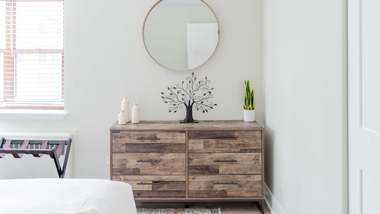 Photo of Bedroom in Evanston