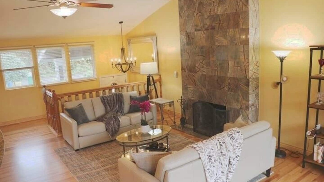 Photo of Livingroom in Mercer Island