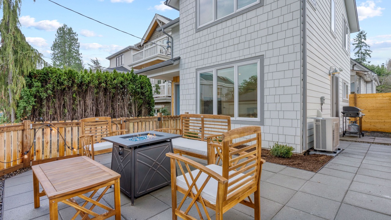 Photo of Outdoor in Madison Park