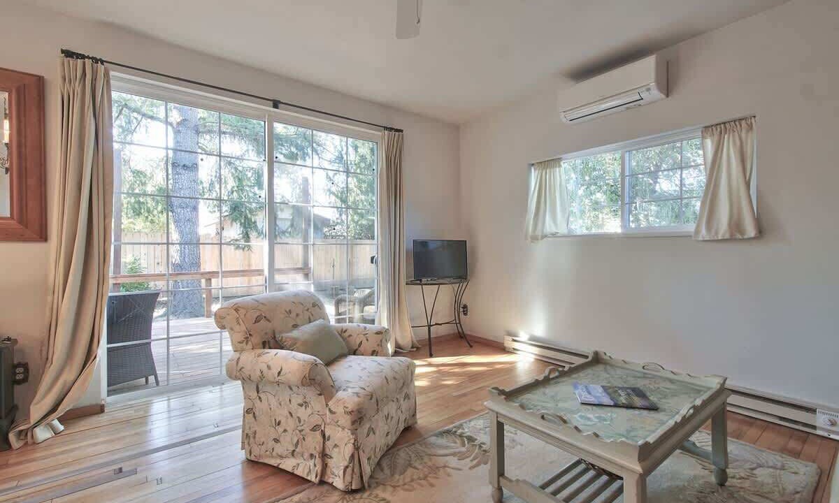 Photo of Livingroom in McMinnville