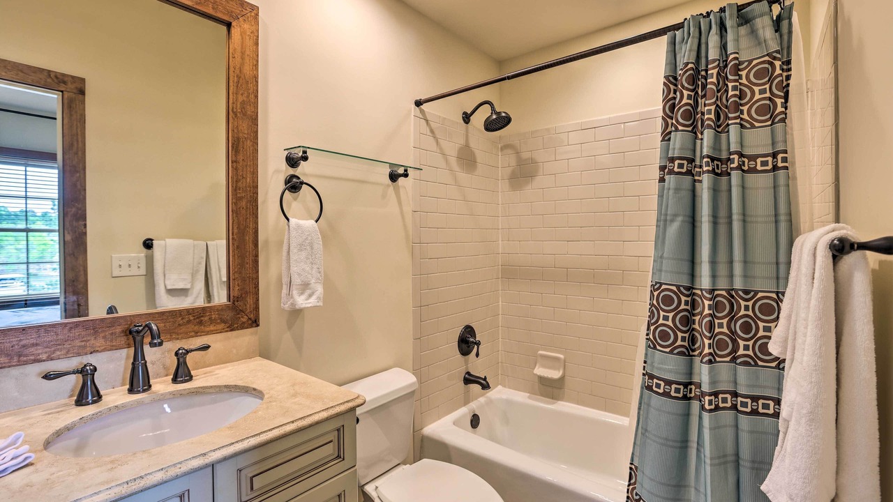 Photo of Bathroom in Dadeville