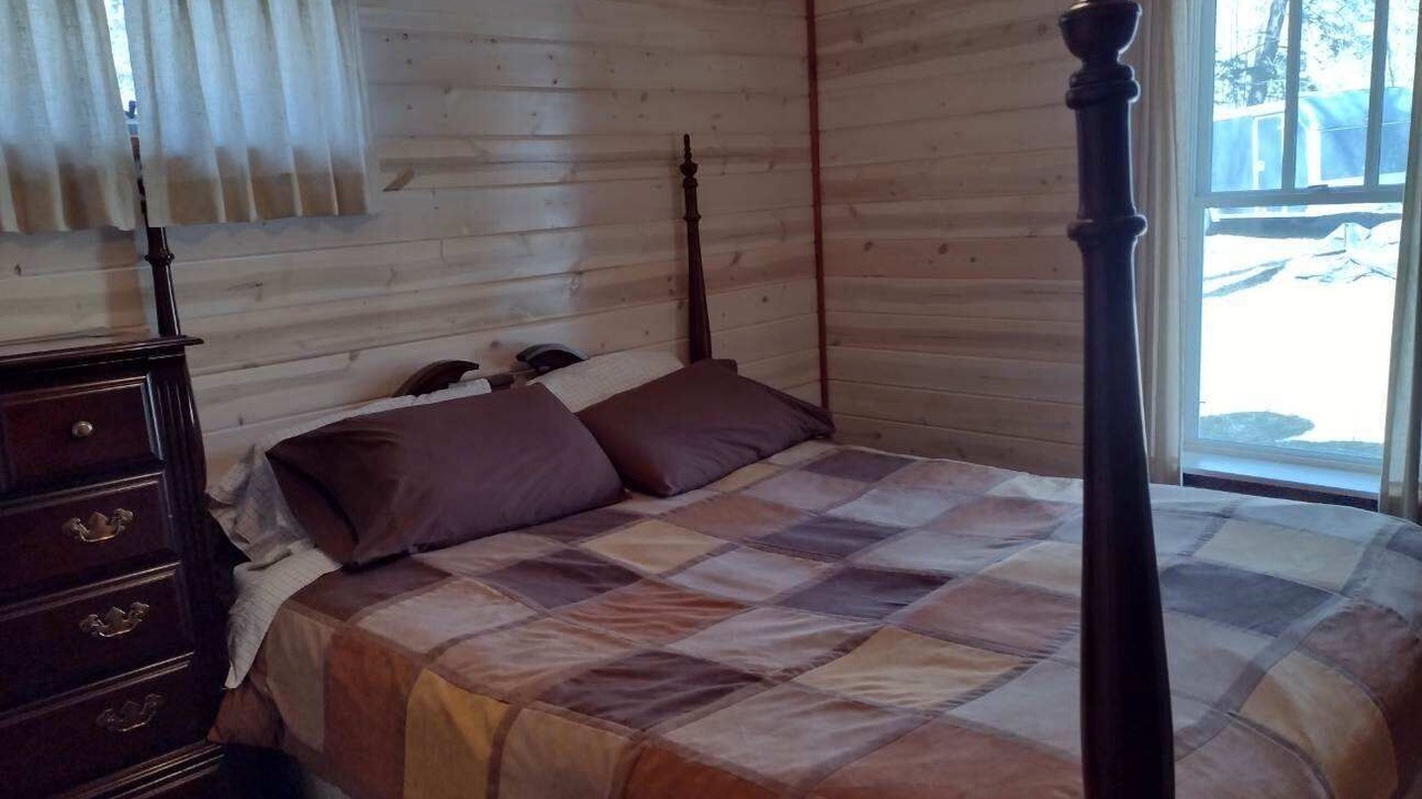 Photo of Bedroom in Hesperia