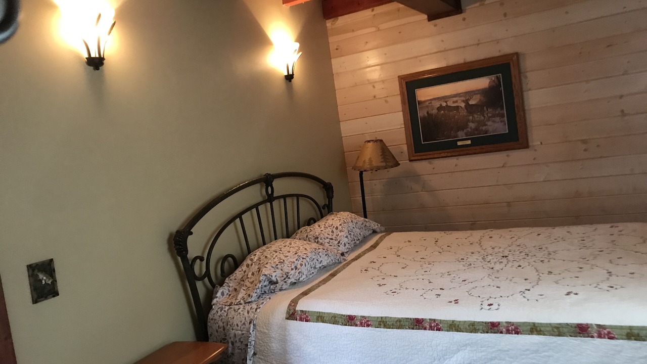 Photo of Bedroom in Hesperia