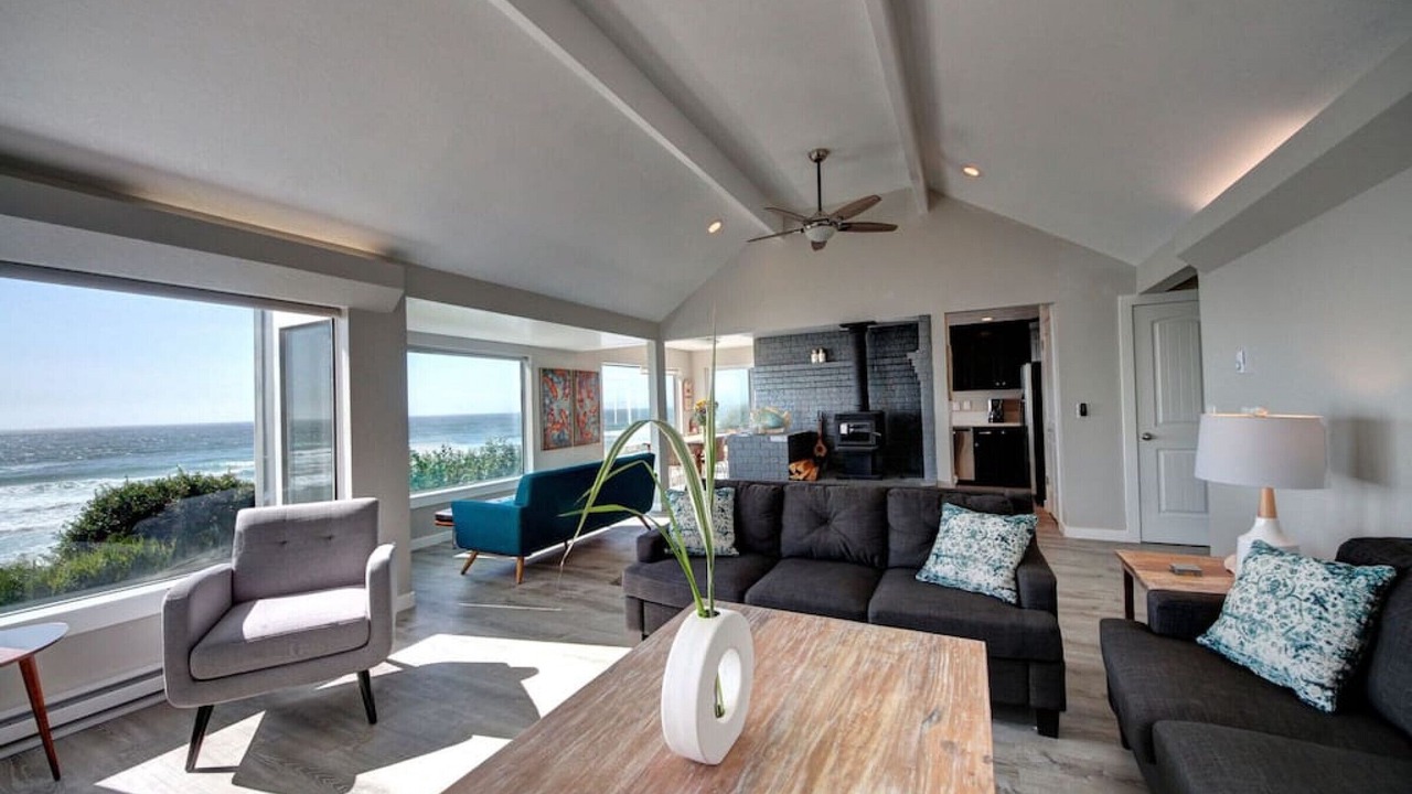 Photo of Livingroom in Arch Cape