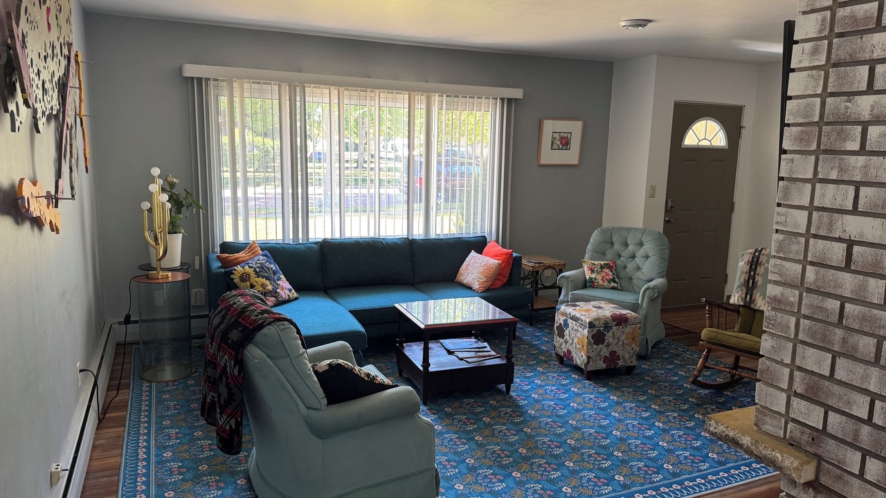 Photo of Livingroom in Brookings