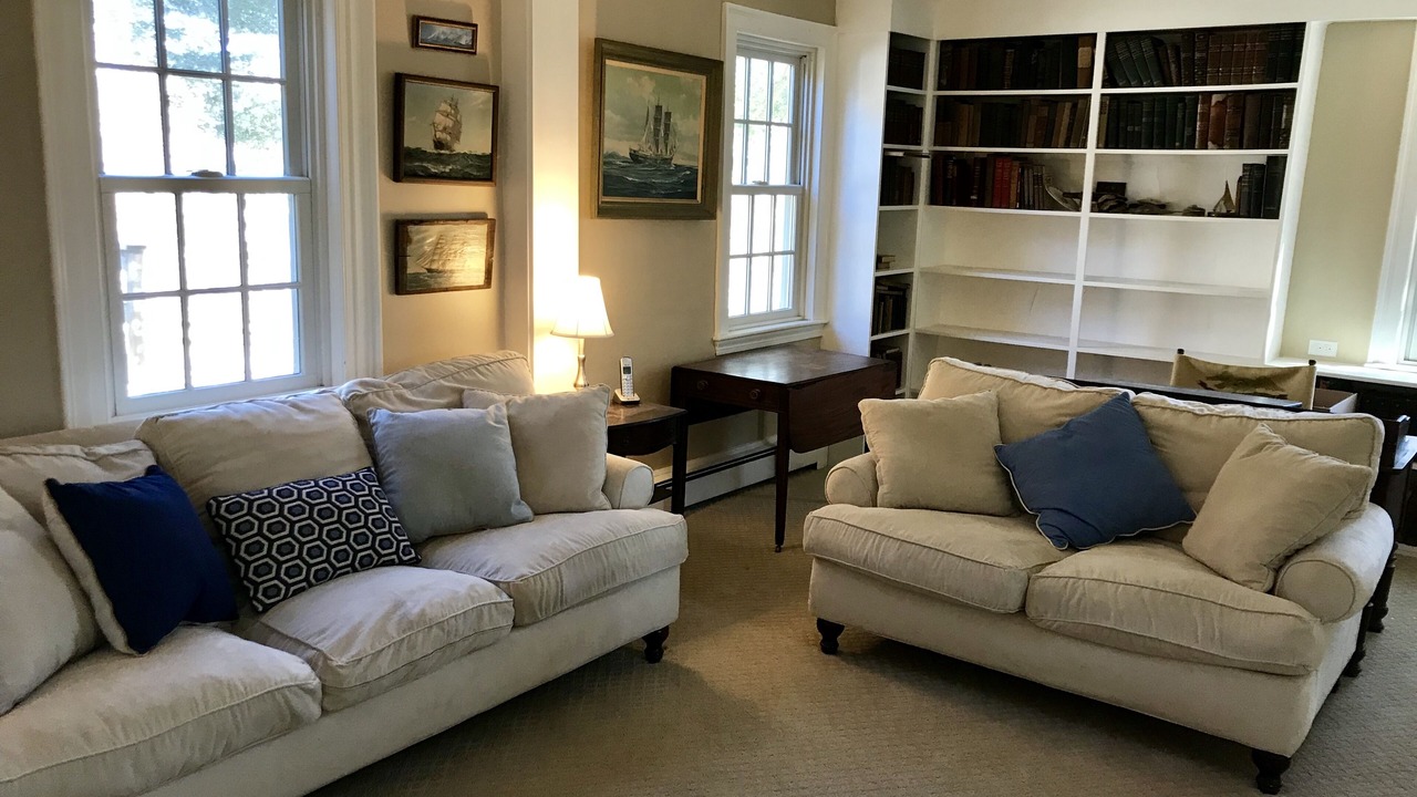 Photo of Livingroom in West Barnstable