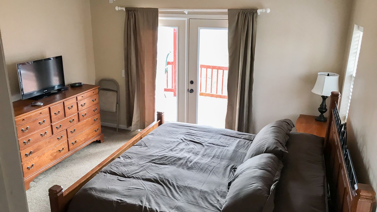 Photo of Bedroom in Screamer Mountain