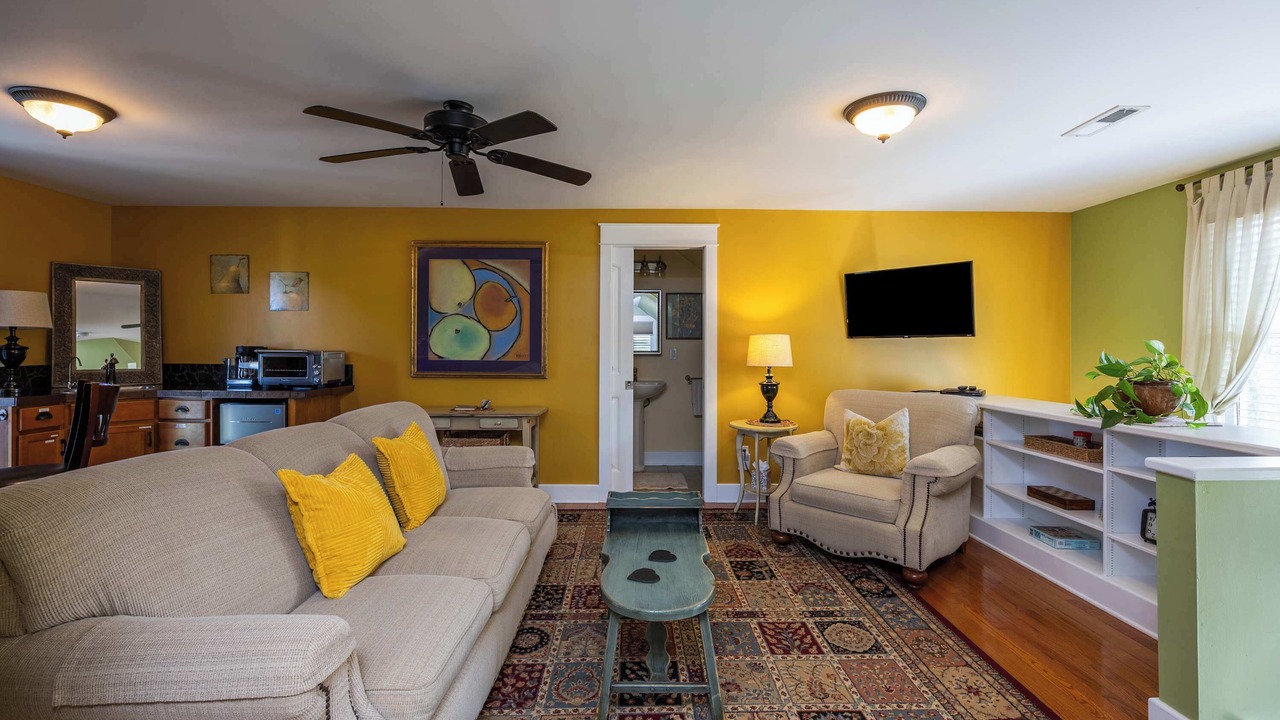 Photo of Livingroom in Cape May Court House
