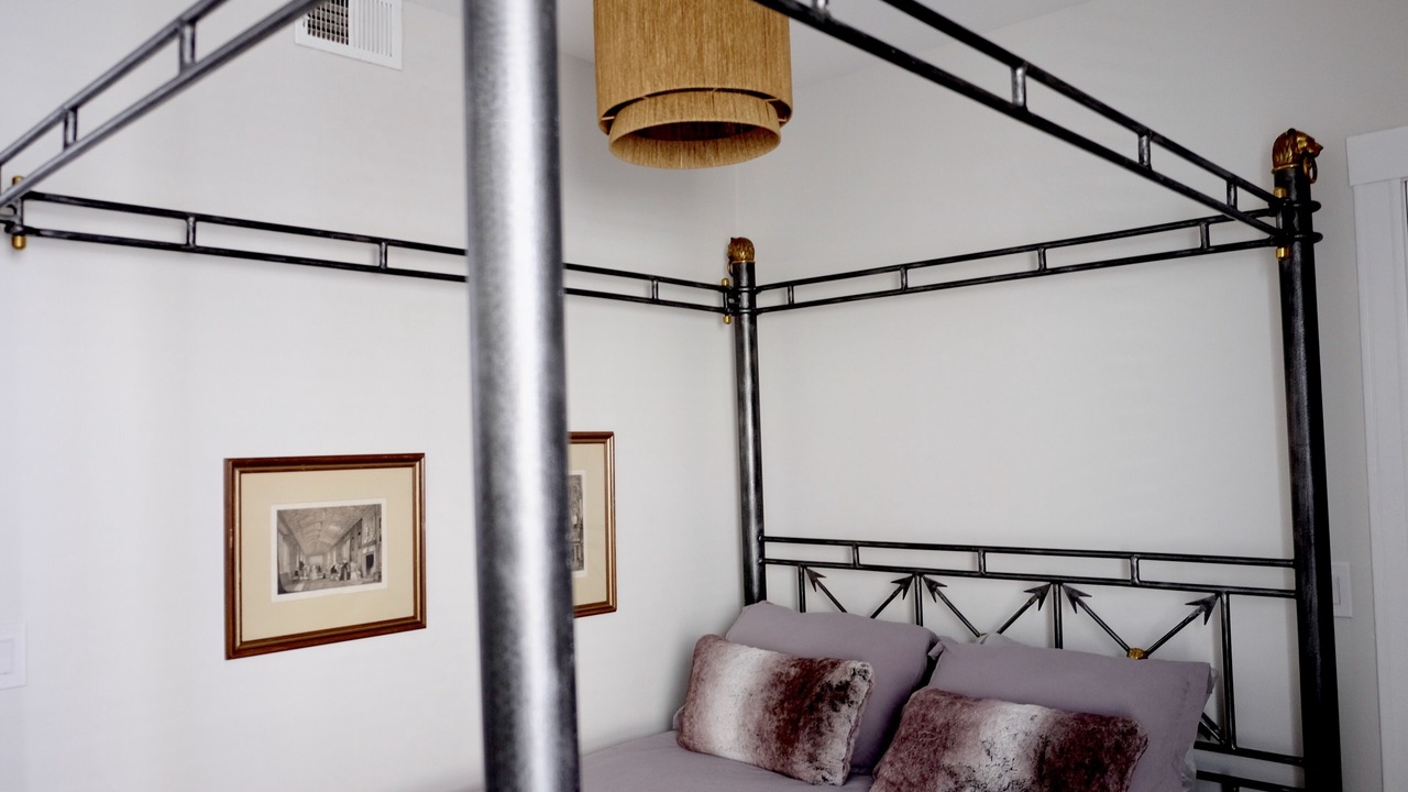 Photo of Bedroom in Logan Square