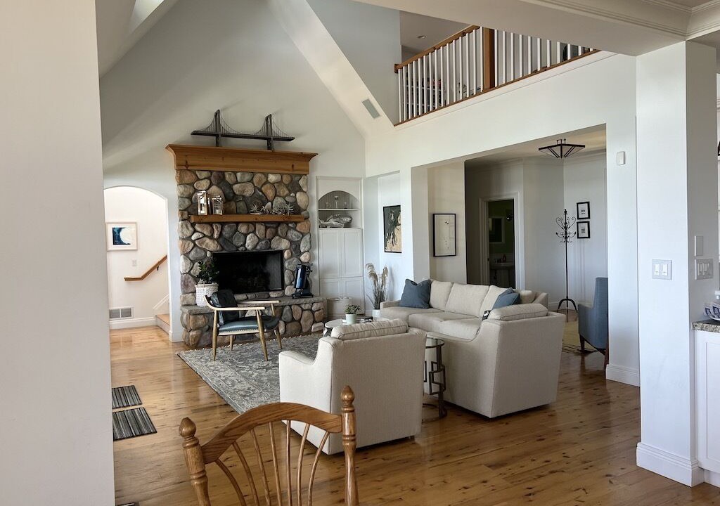 Photo of Livingroom in Harbor Springs