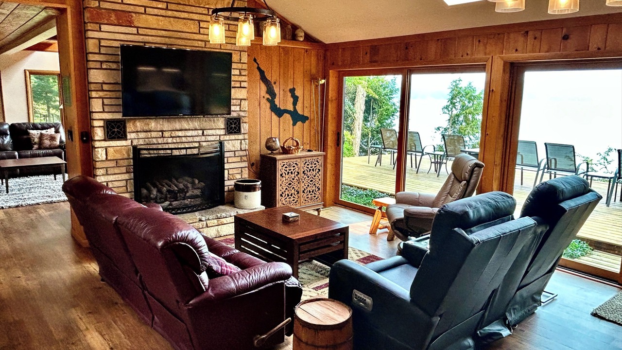 Photo of Livingroom in Boyne City