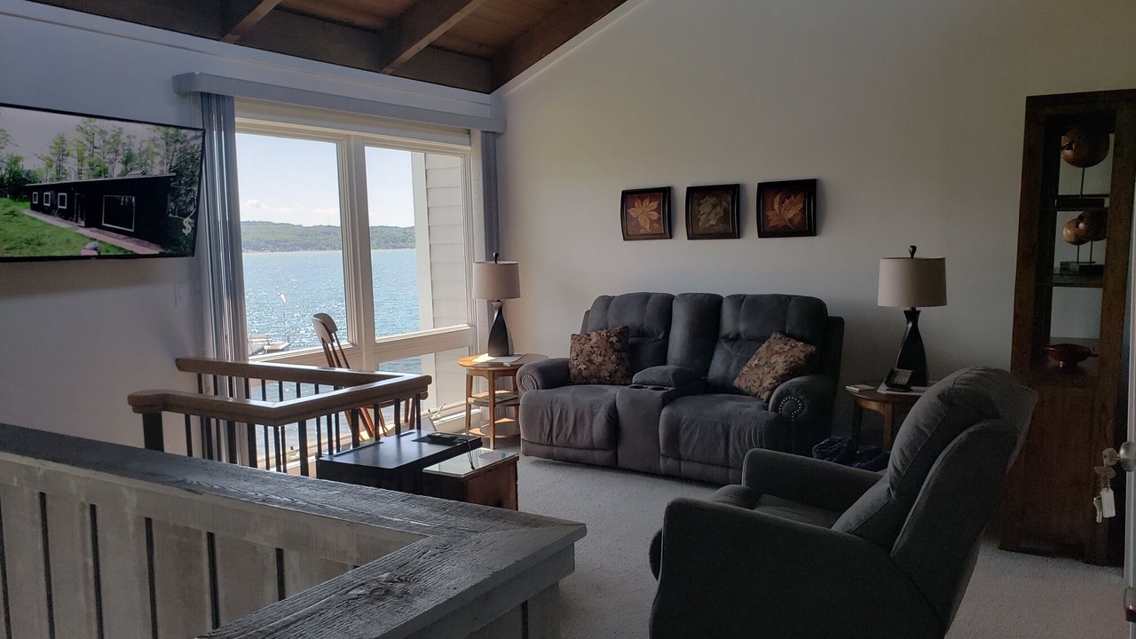 Photo of Livingroom in Boyne City