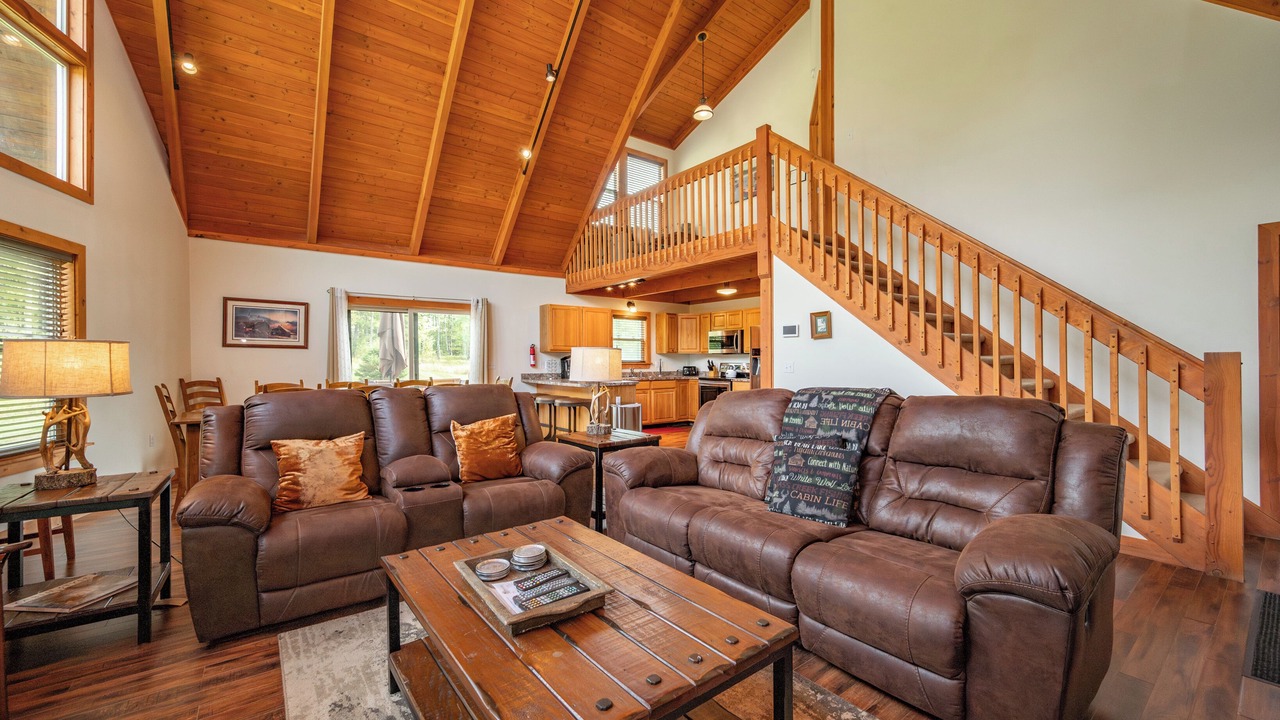 Photo of Livingroom in McHenry