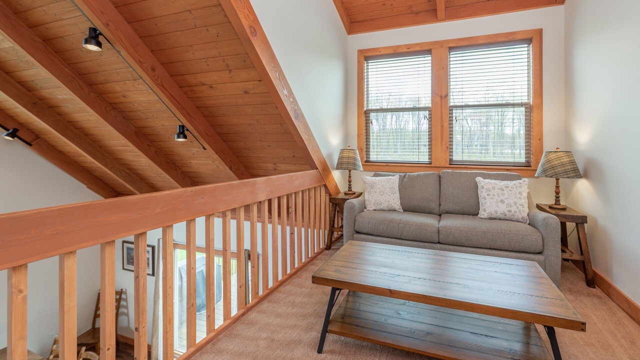 Photo of Livingroom in McHenry