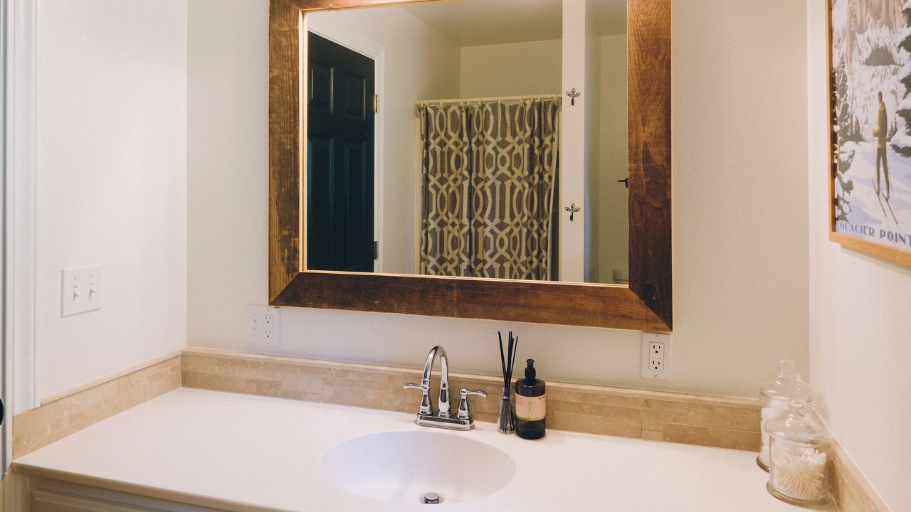 Photo of Bathroom in Mariposa