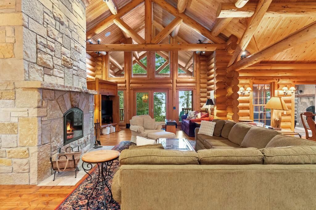 Photo of Livingroom in Charlevoix