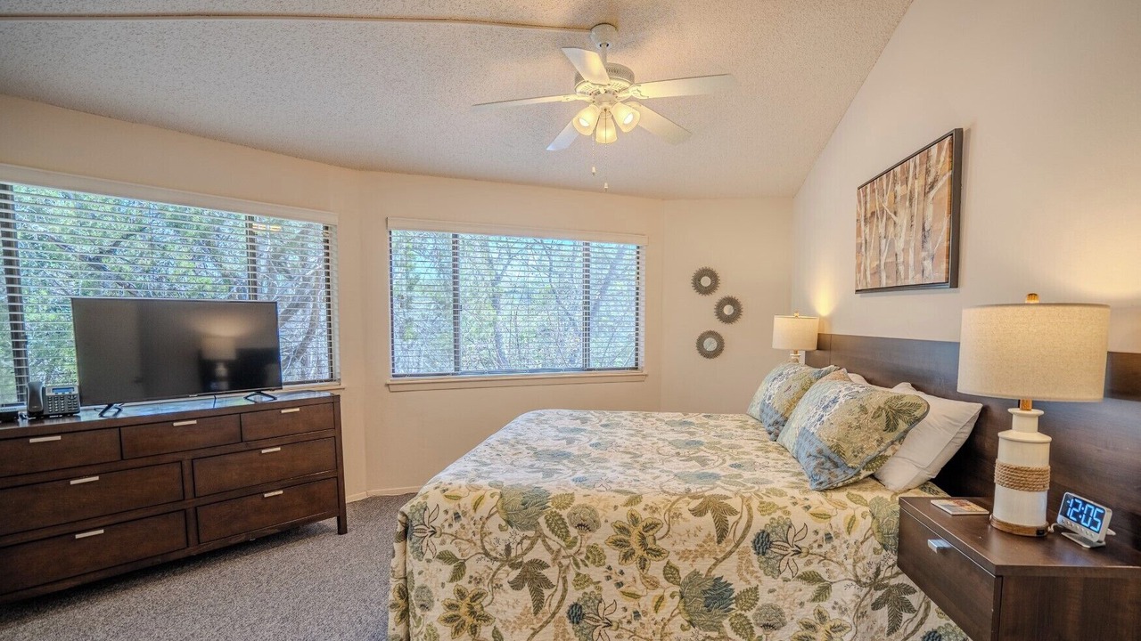 Photo of Bedroom in Lakeway