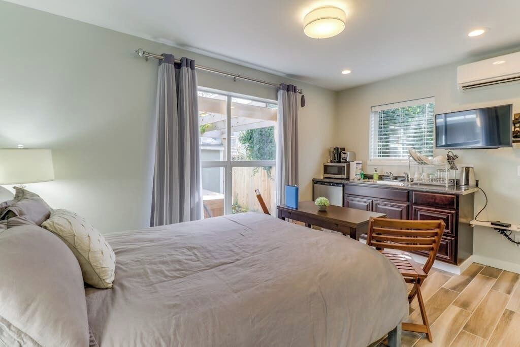 Photo of Bedroom in Mercer Island