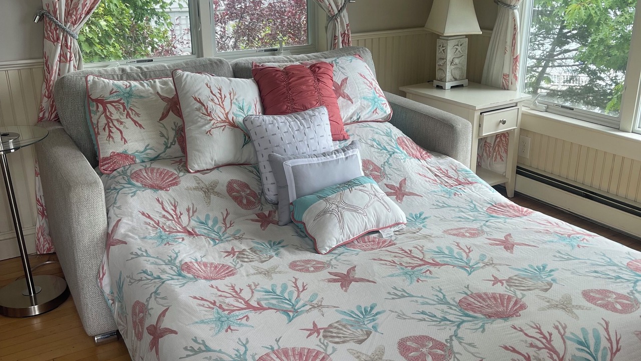 Photo of Bedroom in Harpswell