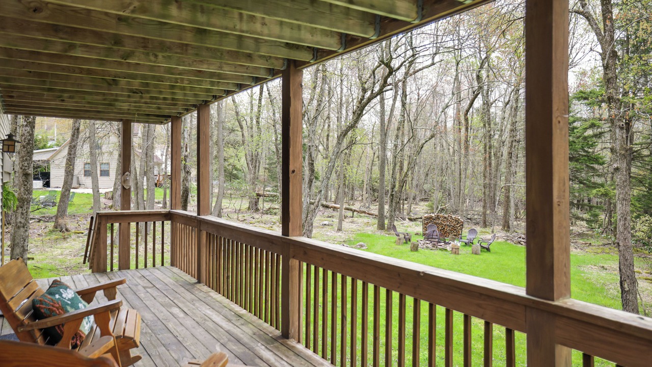Photo of Outdoor in Lake Harmony Estates