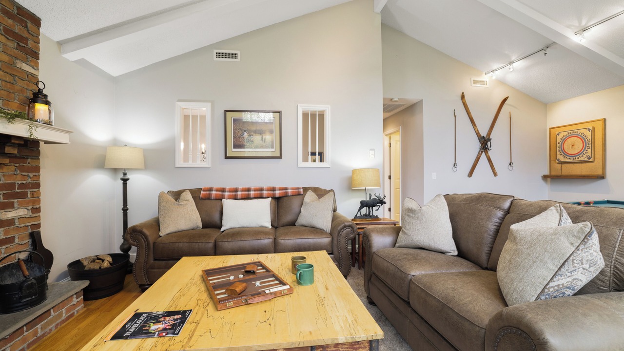 Photo of Livingroom in Lake Harmony Estates