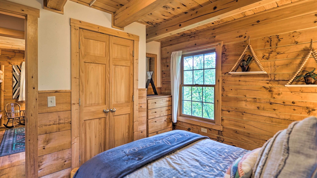 Photo of Bedroom in Oceana County