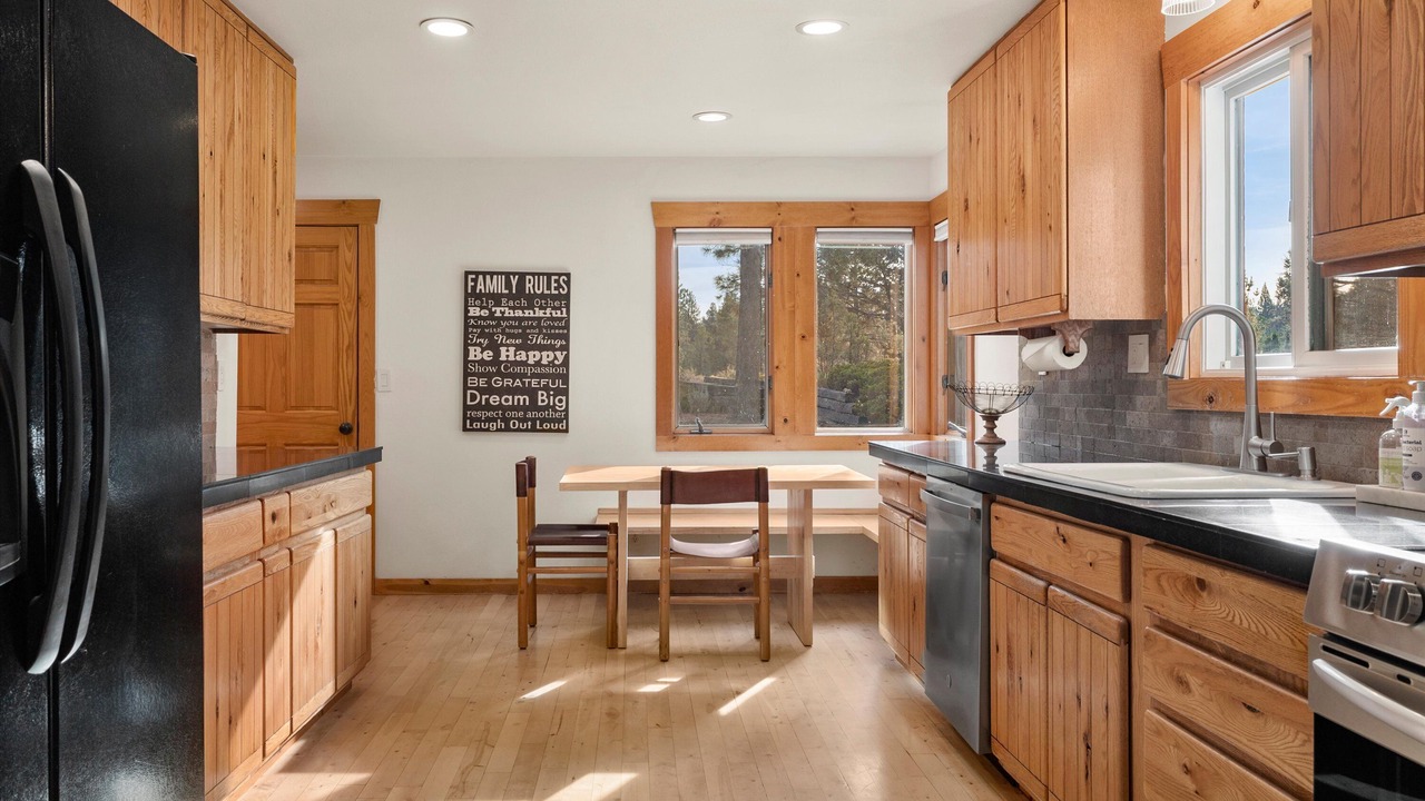 Photo of Kitchen in Sisters