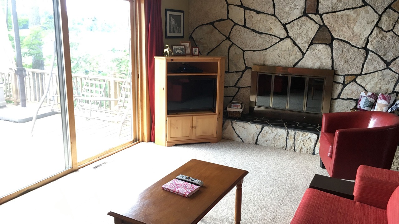Photo of Livingroom in Gwinn
