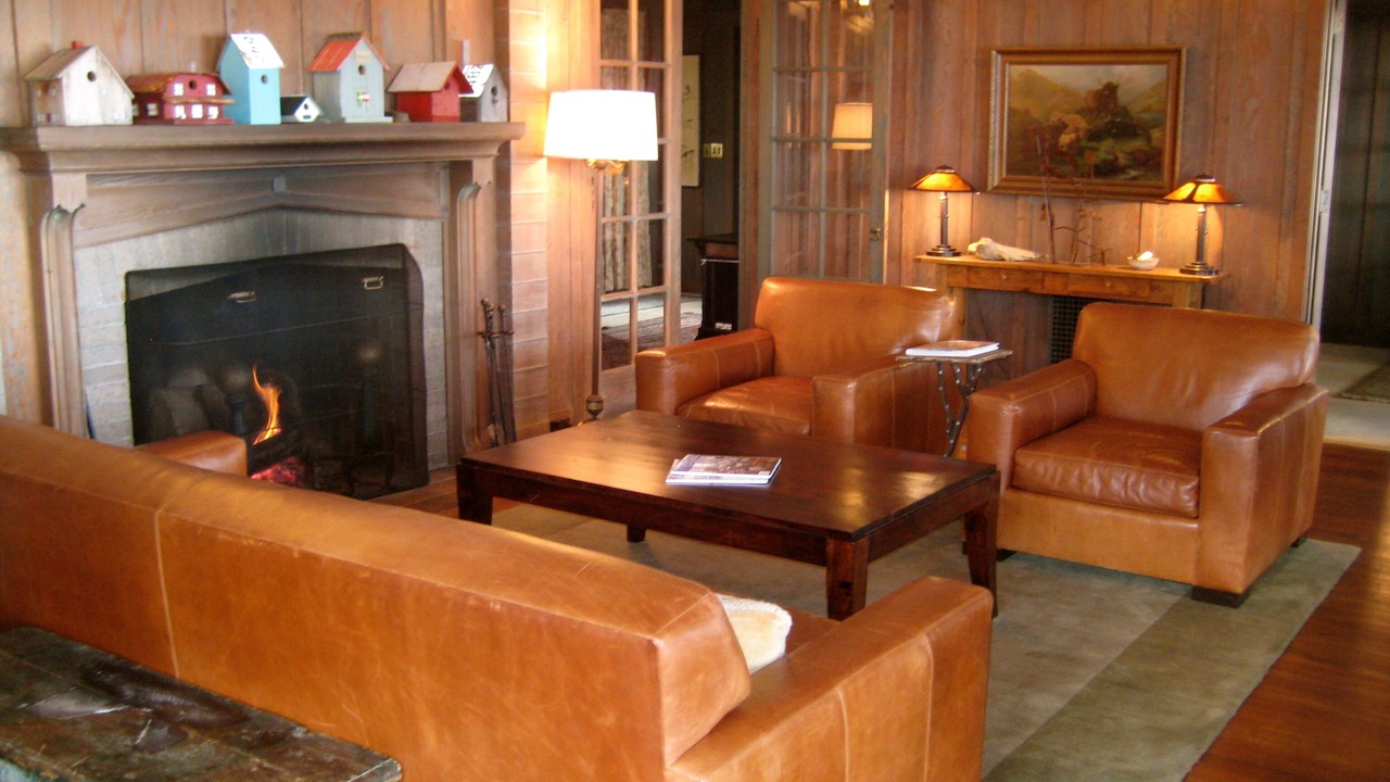 Photo of Livingroom in Bayside
