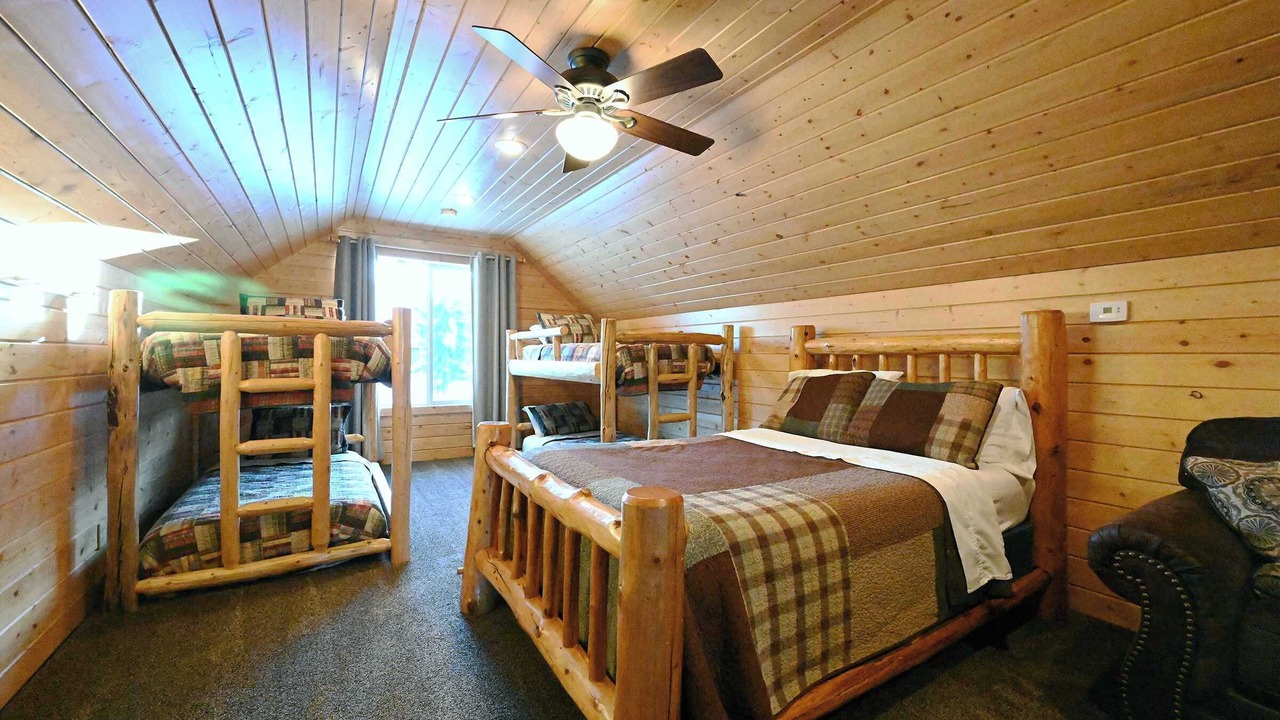 Photo of Bedroom in Island Park