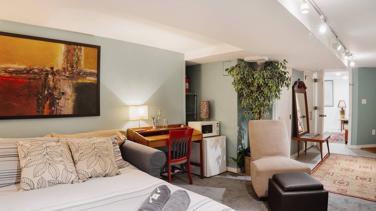 Photo of Bedroom in North Beacon Hill