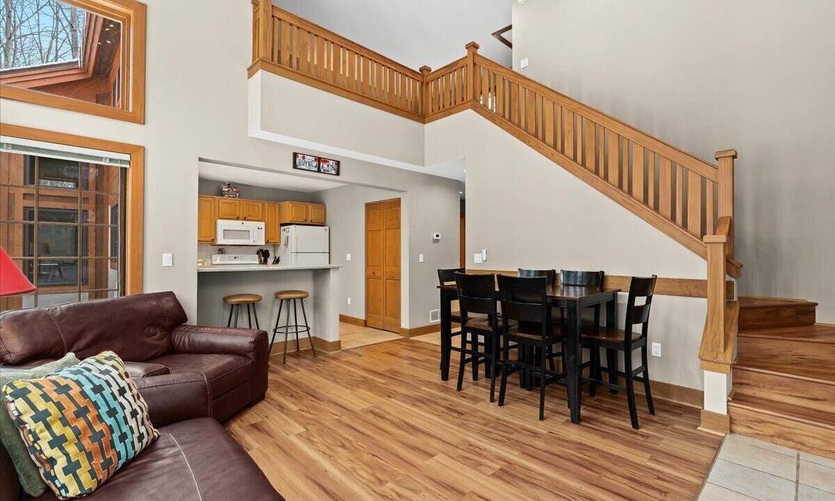 Photo of Livingroom in Boyne Falls