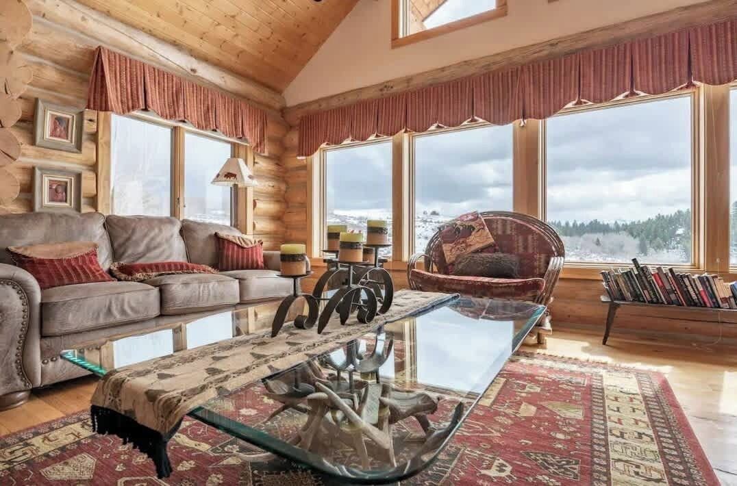 Photo of Livingroom in Tetonia