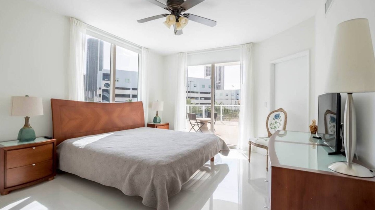 Photo of Others in Sunny Isles Beach