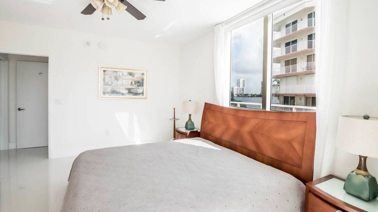Photo of Others in Sunny Isles Beach